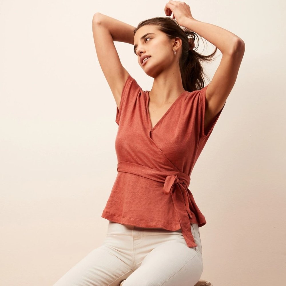 Banana Republic Large LINEN Wrap Top Large Terracotta